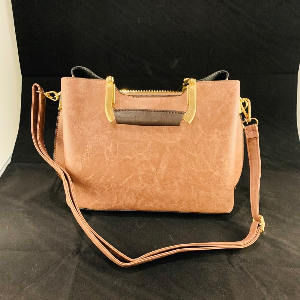 NWOT. Leather handbag